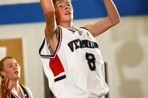 开云体育视频直播-各大豪门主帅战术风格全面对比，各大豪门球衣