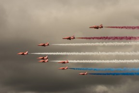 开云体育网页入口-本菲卡进攻组织更成熟，占据主动权，本菲卡是哪个国家的俱乐部